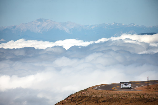 I.D R Pikes Peak bije rekord trasy